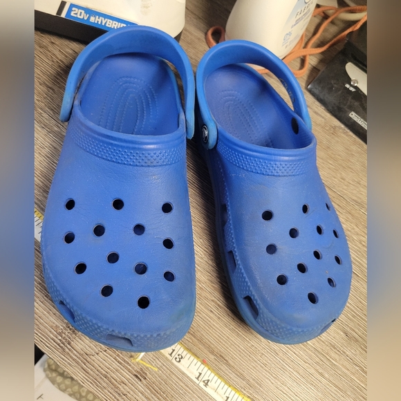 CROCS Royal Blue‎ Slip on Shoes Mens Size 7 Women's Size 9 - Picture 1 of 7